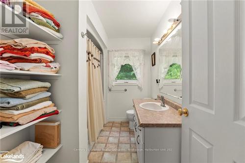 1753 Northshore Road, Algonquin Highlands, ON - Indoor Photo Showing Bathroom