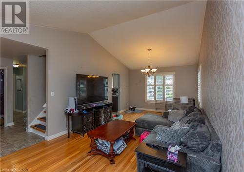 21 Heron Avenue, Woodstock, ON - Indoor Photo Showing Living Room