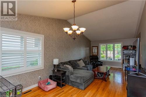 21 Heron Avenue, Woodstock, ON - Indoor Photo Showing Living Room