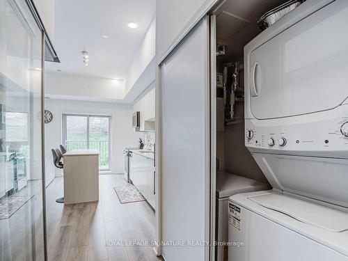 107-2433 Dufferin St, Toronto, ON - Indoor Photo Showing Laundry Room