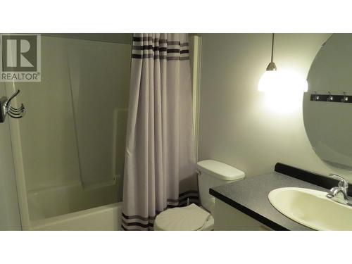 1310 Twan Avenue, Quesnel, BC - Indoor Photo Showing Bathroom