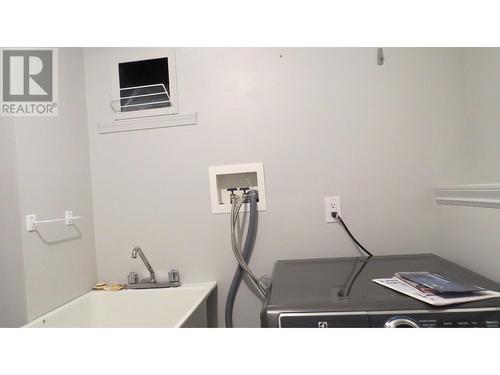 1310 Twan Avenue, Quesnel, BC - Indoor Photo Showing Laundry Room