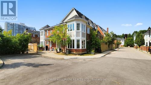 116 - 18 Clark Avenue W, Vaughan, ON - Outdoor