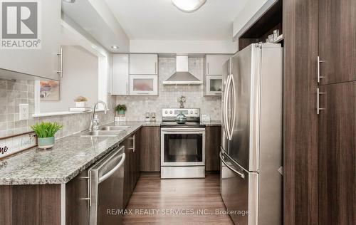 486 Queen Mary Drive, Brampton (Northwest Brampton), ON - Indoor Photo Showing Kitchen With Stainless Steel Kitchen With Double Sink With Upgraded Kitchen