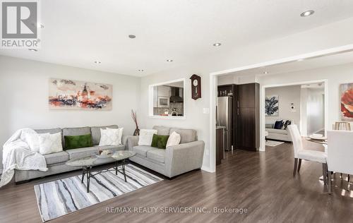 486 Queen Mary Drive, Brampton, ON - Indoor Photo Showing Living Room