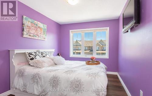 486 Queen Mary Drive, Brampton (Northwest Brampton), ON - Indoor Photo Showing Bedroom