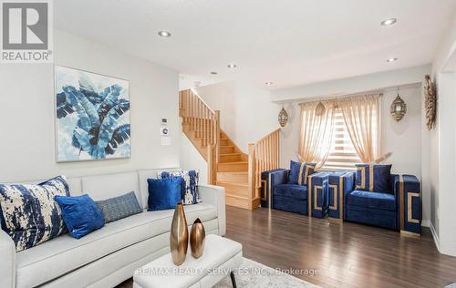 486 Queen Mary Drive, Brampton (Northwest Brampton), ON - Indoor Photo Showing Living Room