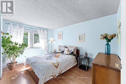 16 Joanne Court, Brampton, ON - Indoor Photo Showing Bedroom