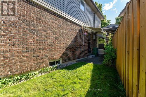 16 Joanne Court, Brampton, ON - Outdoor