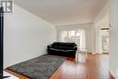 132 - 132 Baronwood Court, Brampton (Brampton North), ON  - Indoor Photo Showing Living Room 