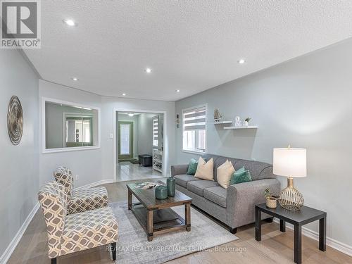 59 Wildberry Crescent, Brampton (Sandringham-Wellington), ON - Indoor Photo Showing Living Room