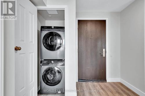 613 - 38 Monte Kwinter Court, Toronto (Clanton Park), ON - Indoor Photo Showing Laundry Room