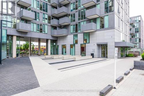 613 - 38 Monte Kwinter Court, Toronto (Clanton Park), ON - Outdoor