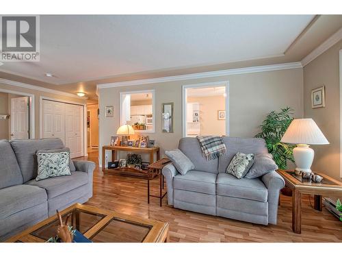 3300 Centennial Drive Unit# 114, Vernon, BC - Indoor Photo Showing Living Room