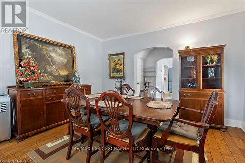 439 Green Street, Saugeen Shores, ON - Indoor Photo Showing Dining Room