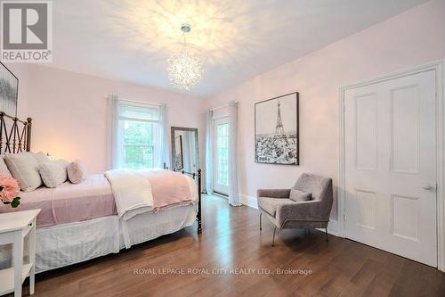 42 Liverpool Street, Guelph, ON - Indoor Photo Showing Bedroom