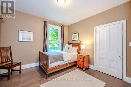 42 Liverpool Street, Guelph (Exhibition Park), ON - Indoor Photo Showing Bedroom