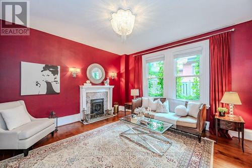 42 Liverpool Street, Guelph (Exhibition Park), ON - Indoor Photo Showing Living Room With Fireplace