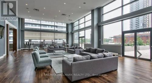 816 - 2200 Lake Shore Boulevard W, Toronto (Mimico), ON - Indoor Photo Showing Living Room