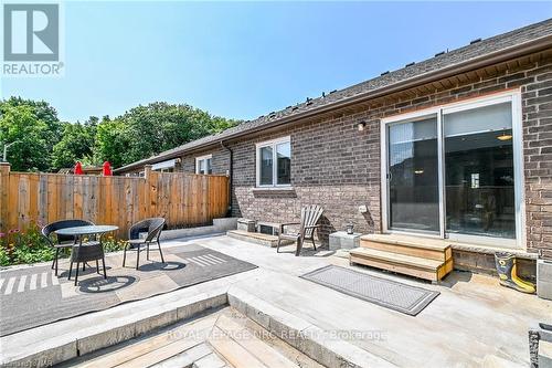 10 Hawthorn Avenue, Thorold, ON - Outdoor With Deck Patio Veranda