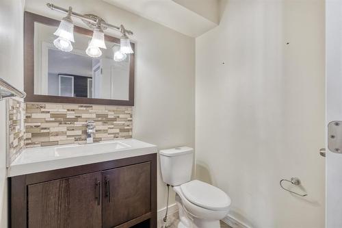 630 Boyd Avenue, Winnipeg, MB - Indoor Photo Showing Bathroom