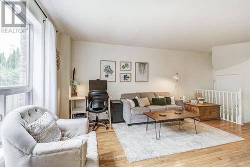 85 Foxborough Drive, Hamilton (Ancaster), ON - Indoor Photo Showing Living Room