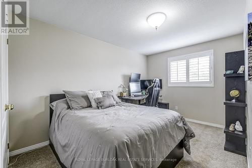 85 Foxborough Drive, Hamilton (Ancaster), ON - Indoor Photo Showing Bedroom