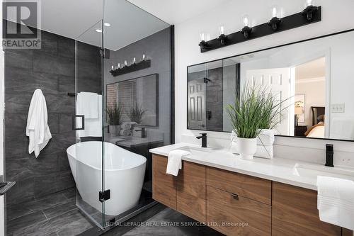 2042 Springdale Road, Oakville (West Oak Trails), ON - Indoor Photo Showing Bathroom