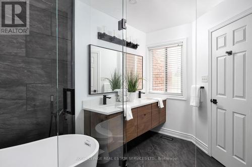 2042 Springdale Road, Oakville (West Oak Trails), ON - Indoor Photo Showing Bathroom