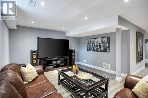 2042 Springdale Road, Oakville (West Oak Trails), ON - Indoor Photo Showing Living Room