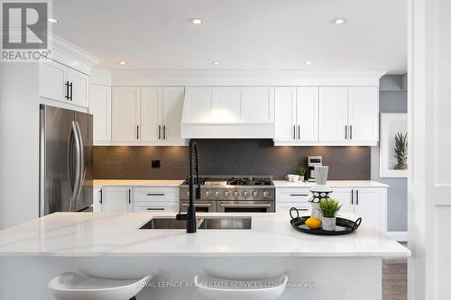 2042 Springdale Road, Oakville (West Oak Trails), ON - Indoor Photo Showing Kitchen With Upgraded Kitchen