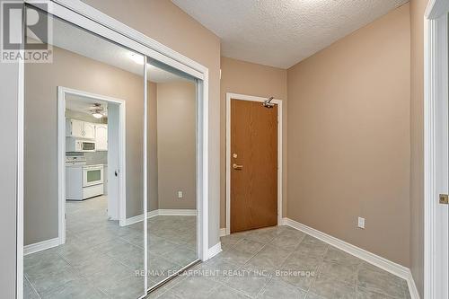 1009 - 5250 Lakeshore Road, Burlington, ON - Indoor Photo Showing Other Room