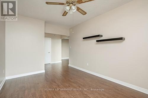 1009 - 5250 Lakeshore Road, Burlington, ON - Indoor Photo Showing Other Room