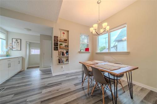 796 Simcoe Street, Winnipeg, MB - Indoor Photo Showing Dining Room