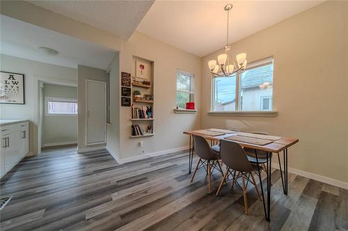 796 Simcoe Street, Winnipeg, MB - Indoor Photo Showing Dining Room