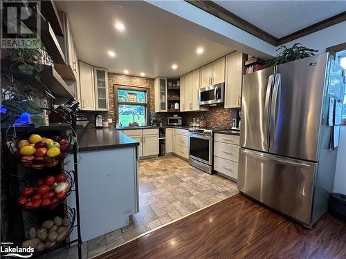 296 High St, Mactier, ON - Indoor Photo Showing Kitchen