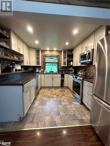 296 High St, Mactier, ON - Indoor Photo Showing Kitchen