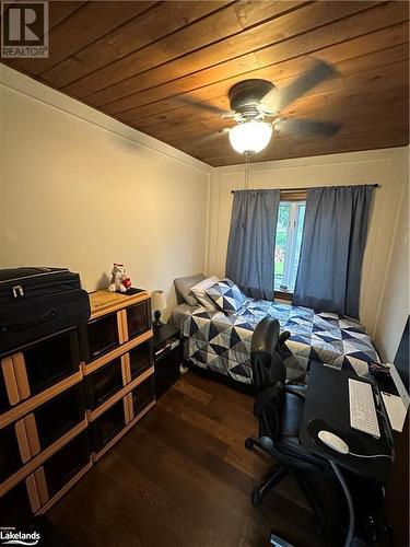 296 High St, Mactier, ON - Indoor Photo Showing Bedroom