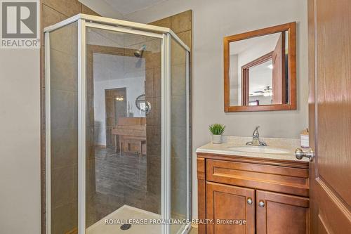 8600 Halle Road, Hamilton Township, ON - Indoor Photo Showing Bathroom