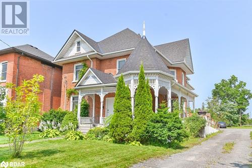 70 Bridge Street W, Belleville, ON - Outdoor