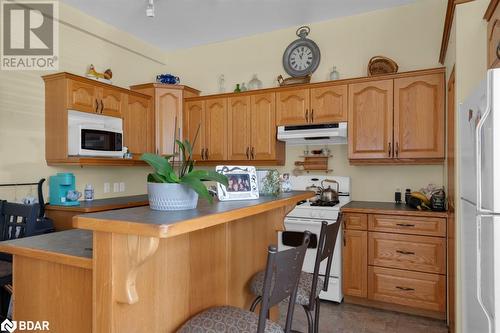 70 Bridge Street W, Belleville, ON - Indoor Photo Showing Kitchen