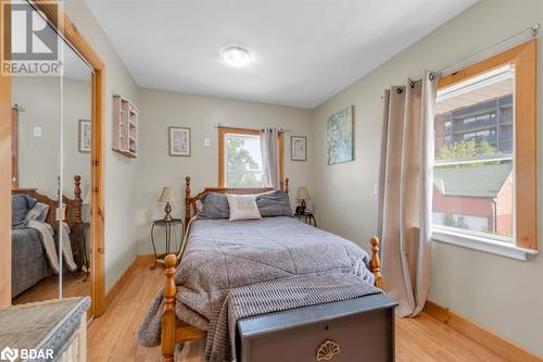 70 Bridge Street W, Belleville, ON - Indoor Photo Showing Bedroom