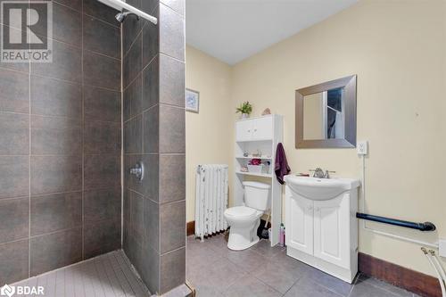 70 Bridge Street W, Belleville, ON - Indoor Photo Showing Bathroom