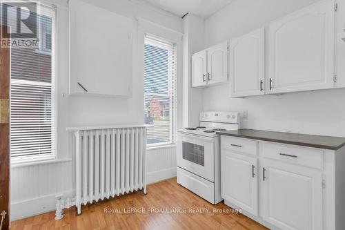 70 Bridge Street W, Belleville, ON - Indoor Photo Showing Kitchen