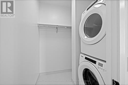 Ph02 - 450 Front Street W, Toronto, ON - Indoor Photo Showing Laundry Room