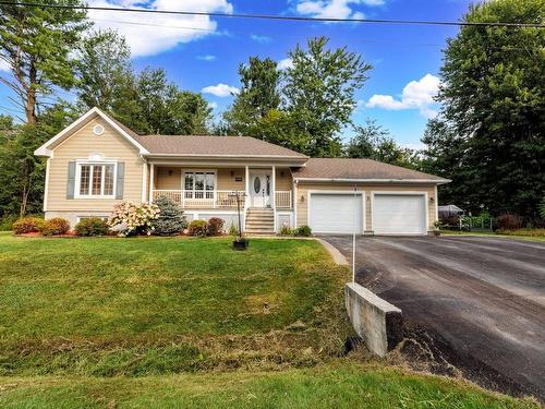 Frontage - 1211 Rue De Mon-Village, Saint-Lazare, QC - Outdoor With Deck Patio Veranda With Facade