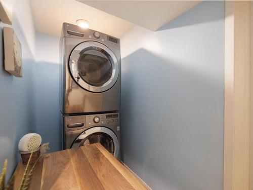 Laundry room - 1211 Rue De Mon-Village, Saint-Lazare, QC - Indoor Photo Showing Laundry Room