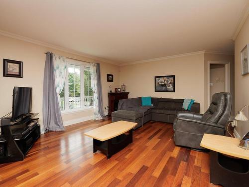 Living room - 1211 Rue De Mon-Village, Saint-Lazare, QC - Indoor Photo Showing Living Room