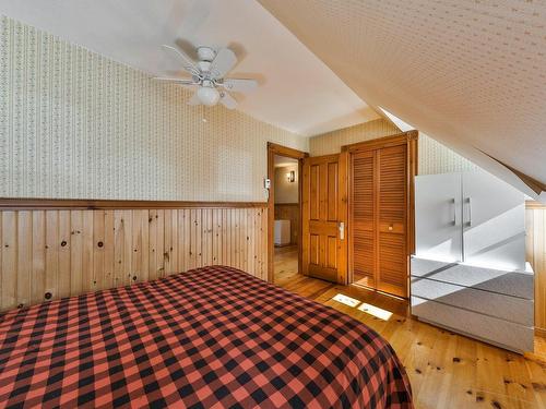 Bedroom - 298 Rue Principale, Saint-Donat, QC - Indoor Photo Showing Bedroom