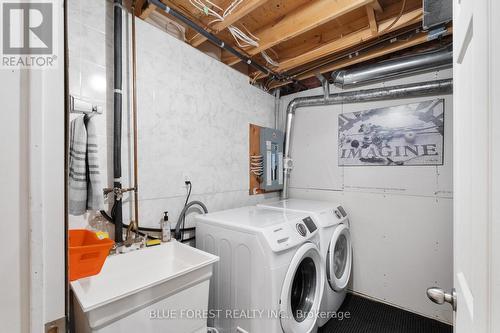 8 - 1199 Reardon Boulevard, London, ON - Indoor Photo Showing Laundry Room